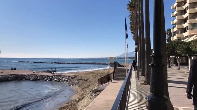 Spain | Visit Marbella in 5 minutes (14/1/2021)| City Center and Beach | Marbella, Spain смотреть онлайн