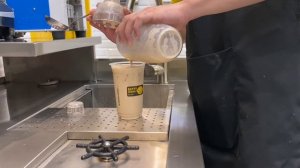 HappyLemon - Milk Tea with Bubble Waffle