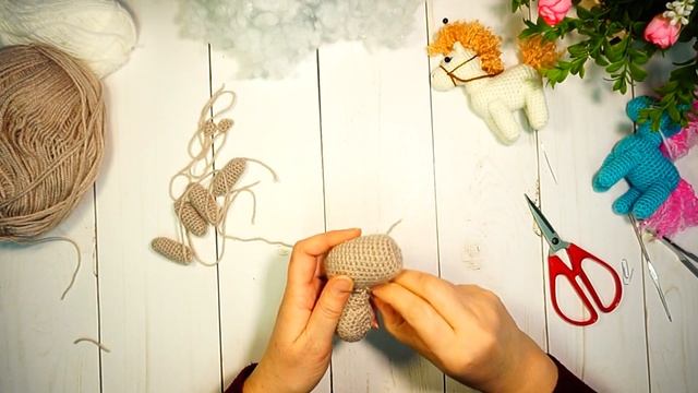 Как связать лошадку крючком / вязаная игрушка крючком своими руками для начинающих / подробный МК