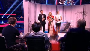 СВЕТЛАНА СВЕТИКОВА! В ОБРАЗЕ ЛАРЫ ФАБИАН JE T'AIME ШОУ ОДИН В ОДИН!