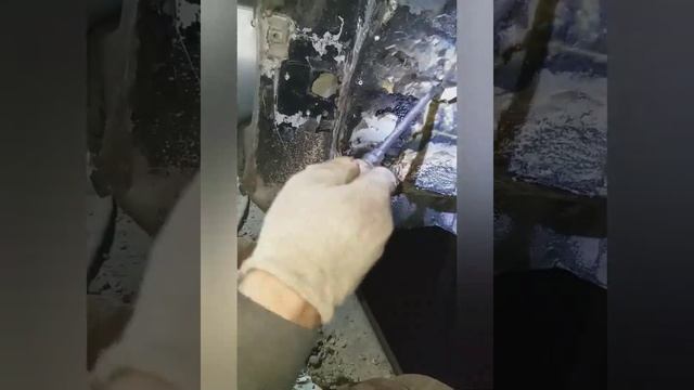 Volkswagen Sharan. 2005г. Замена порогов. смотреть онлайн