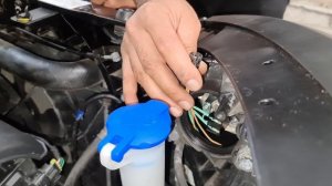 how to replace position lamp on Hyundai ix35 2012 4K
