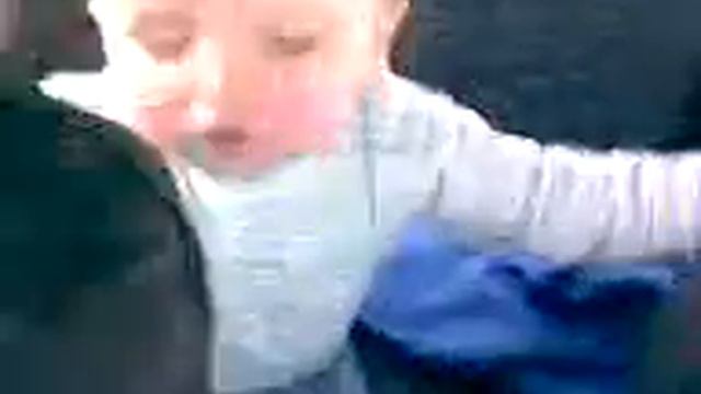 Ребенок борется со сном смотреть онлайн