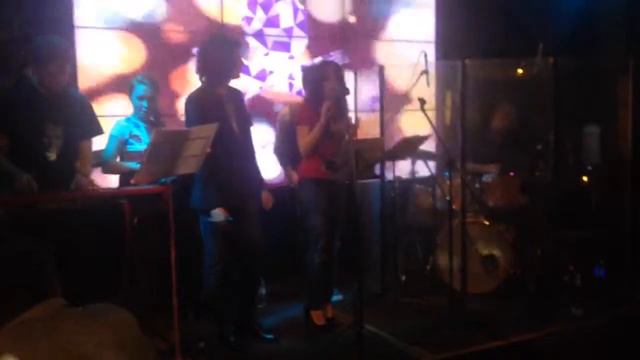 Лия Саркисян, Андрей Цветков и Books & Music Band - Tonight I singin the Blues смотреть онлайн