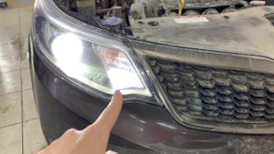 Kia Rio - установка bi-led модули Aozoom A3+,замена габаритных ламп на светодиодные, полировка фар