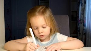 Рисуем человечка. Детское видео. Мой мастер класс.