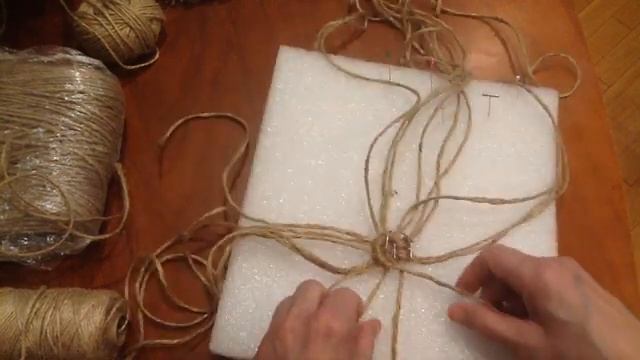 Плетение салфеточки по кругу. Мастер класс макраме. шаг 3_[360p] смотреть онлайн
