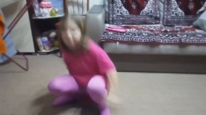 МАЛЕНЬКИЙ ВЛОЖИК#11 КАК СЕСТЬ НА ШПАГАТ С ПЕРВОГО РАЗА