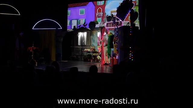 Новогоднее шоу сюрпризов смотреть онлайн