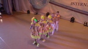 «Рыба-солнце» Исполняет студия эстрадно-джазового вокала «Ассоль» ЦДО г.Балаково