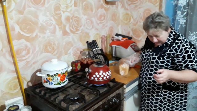 У нас начались дожди и не дают работать на участке. смотреть онлайн