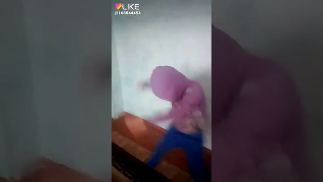 А я первый кайф поймал... смотреть онлайн