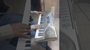 Армянский синтезатор.