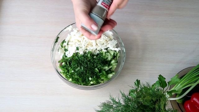 Салат с ветчиной и брынзой на каждый день Просто и очень вкусно смотреть онлайн