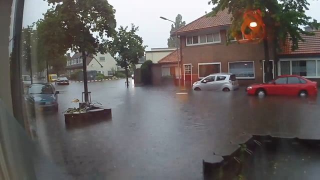 Hilversum Street Flooding 2019 Timelapse смотреть онлайн