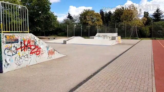 Немецкая городская игровая площадка смотреть онлайн