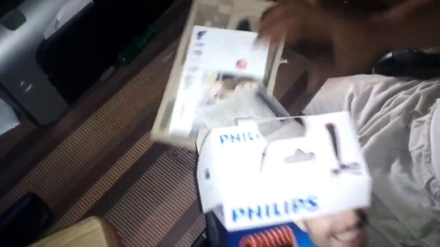 Phillips Trimmer QT4006 Unboxing смотреть онлайн