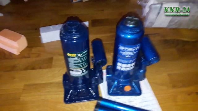 Качественный домкрат для автомобиля STELS и FIT