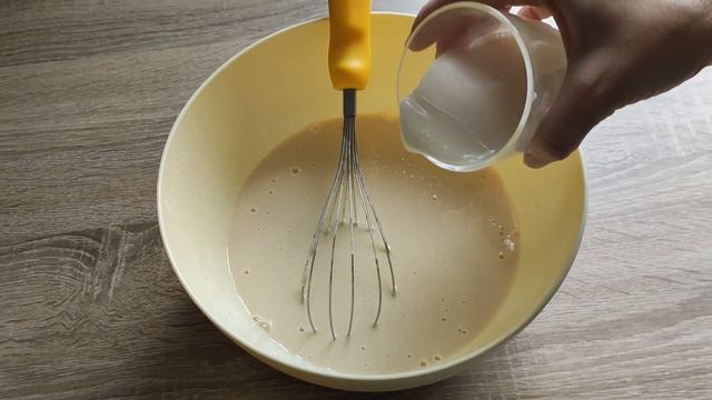 БЛИНЫ НА МОЛОКЕ КРУЖЕВНЫЕ. СЕКРЕТ тонких блинов с дырочками.