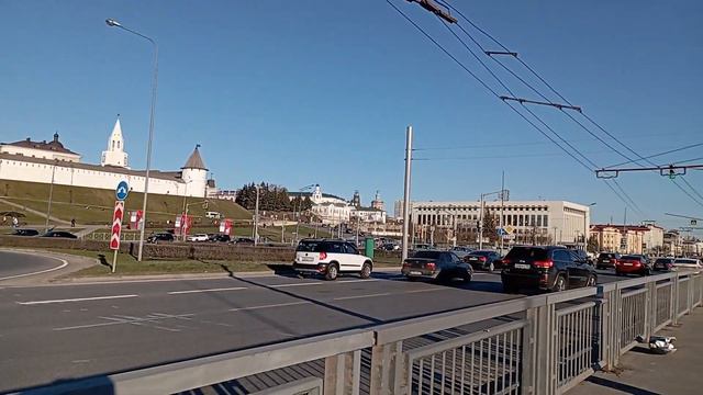 Вид на мечеть. Кул Шариф. и Казанский цирк смотреть онлайн