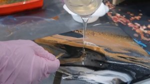 Заливка акриловой картины эпоксидной смолой