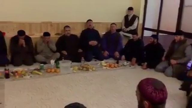 ЧТЕНИЕ МАВЛИД МЮРИДЫ КУНТА-ХАДЖИ КИШИЕВА В ТЮБИТЕЙКАХ смотреть онлайн