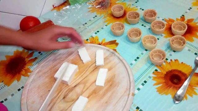 ЗАКУСКИ на праздничный стол. Рецепты вкусных закусок. Тарталетки. Бутерброды к праздничному столу смотреть онлайн