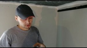 Демонтаж профиля прибитого гвоздями газового пистолета