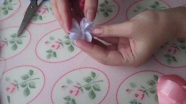 Цветы канзаши на заколках своими руками. Двойной круглый лепесток из ленты 2,5см