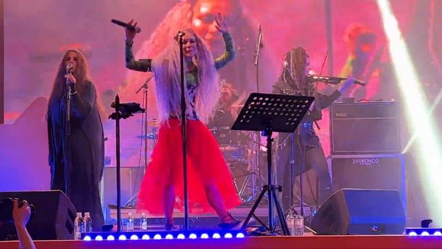 Линда — Купание в грязной воде (13.08.23, @Приморский Парк Победы, Санкт-Петербург) смотреть онлайн