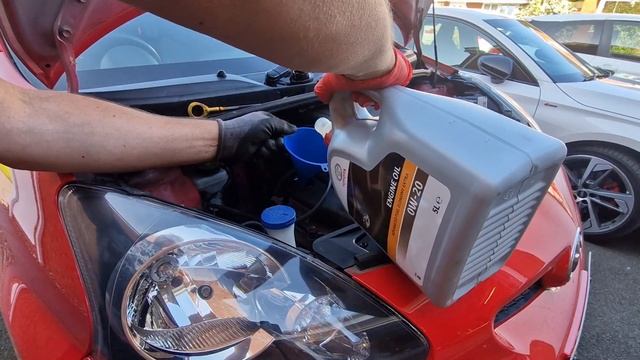 Engine Service - for Toyota Aygo (Mk1) | Citroen C1 | Peugeot 107 | Keep your city bug alive ! смотреть онлайн
