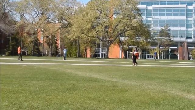 Канада 25. Спорт на кампусе смотреть онлайн