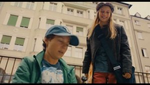 Помогите я уменьшил свою училку — Русский трейлер (2021)