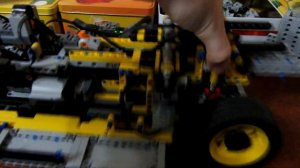 Лего техник самоделки :№14 Lowrider, часть 2. Опять: шасси, подвеска, каркас.