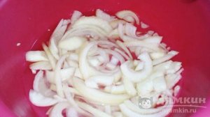 Хамса с маринованным луком на закуску