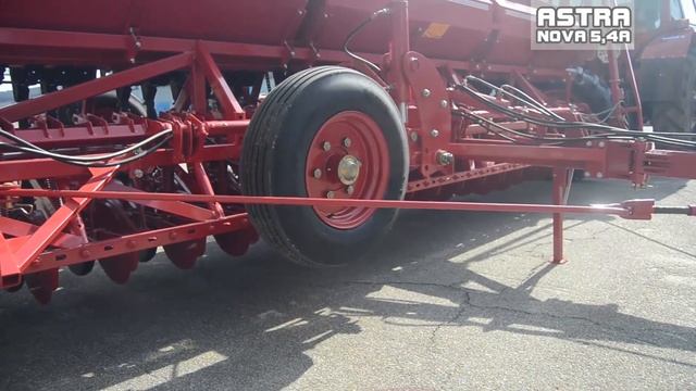 Сеялка зерновая ASTRA NOVA 5,4A (СЗ 5,4) Перевод из транспортного положения в рабочее. Часть 1 смотреть онлайн