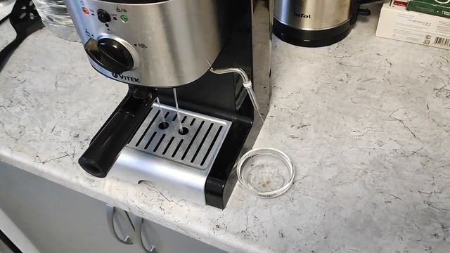 поломка рожковой кофеварки Vitek 1513 смотреть онлайн