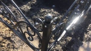Кованая двухместная ограда на могилку