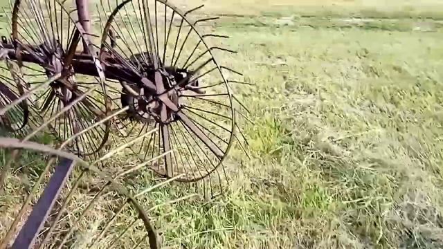 Испытание граблей ГВК-6 две половинки смотреть онлайн