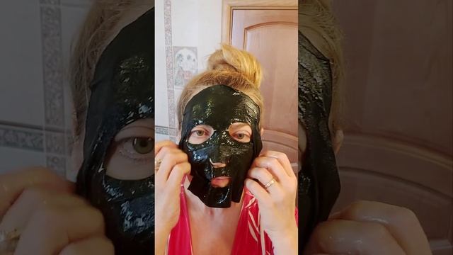 Чёрная листовая маска #бинчотан #маскадлялица #lumevie