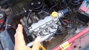 Почему дымит двигатель при запуске. Основные причины.Опель Вектра а 1.6