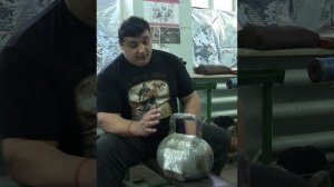 жонглирование гирей 80 кг. Дмитрий Халаджи