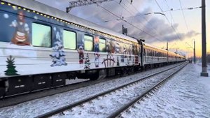 Первый поезд Деда Мороза | паровозы П36-0027 и П36-0110
