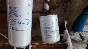 Фильтры для проведения технического обслуживания экскаватора погрузчика VOLVO BL 71B.