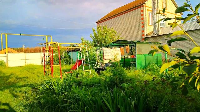 Укрыли всё затеняющей сеткой. Делаю домашний квас. Пересадила бархатцы. Картошка не взошла. смотреть онлайн