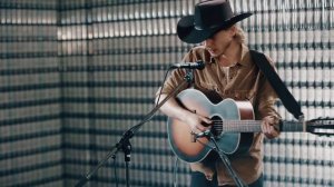 Original 16 Brewery Sessions - Colter Wall - "The Devil Wears a Suit and Tie"