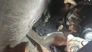 Усиление места крепления со стороны рулевой колонки на Ниве