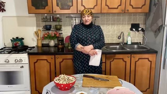 Как у нас проходит сватовство / Мясные корзинки с грибами. смотреть онлайн