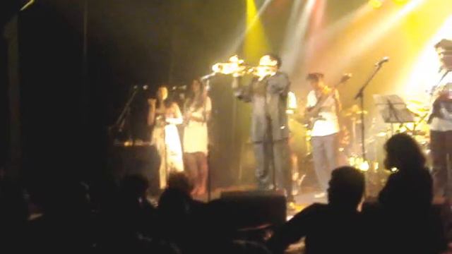 BEN BON E ZECA DO TROMBONE NO TEATRO RIVAL: BATENDO À PORTA смотреть онлайн