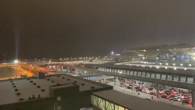 Vlog: Поездка в Турцию / Гостиница у аэропорта Пулково, перелёт и квартира смотреть онлайн